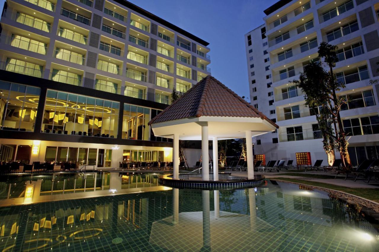 Centara Pattaya Hotel Exterior photo